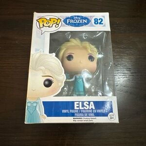 Funko POP! #82 Elsa with Snowflake from Frozen Vinyl Figure - New in Box